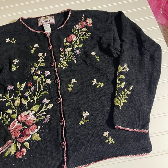 Vintage Tiara International Embroidered Cardigan Womens S Floral Black Cottage - Picture 5 of 12